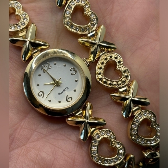 Gold Tone Rhinestone Heart & X Design Linked Watch & Bracelet Sets New Battery! - Picture 12 of 12